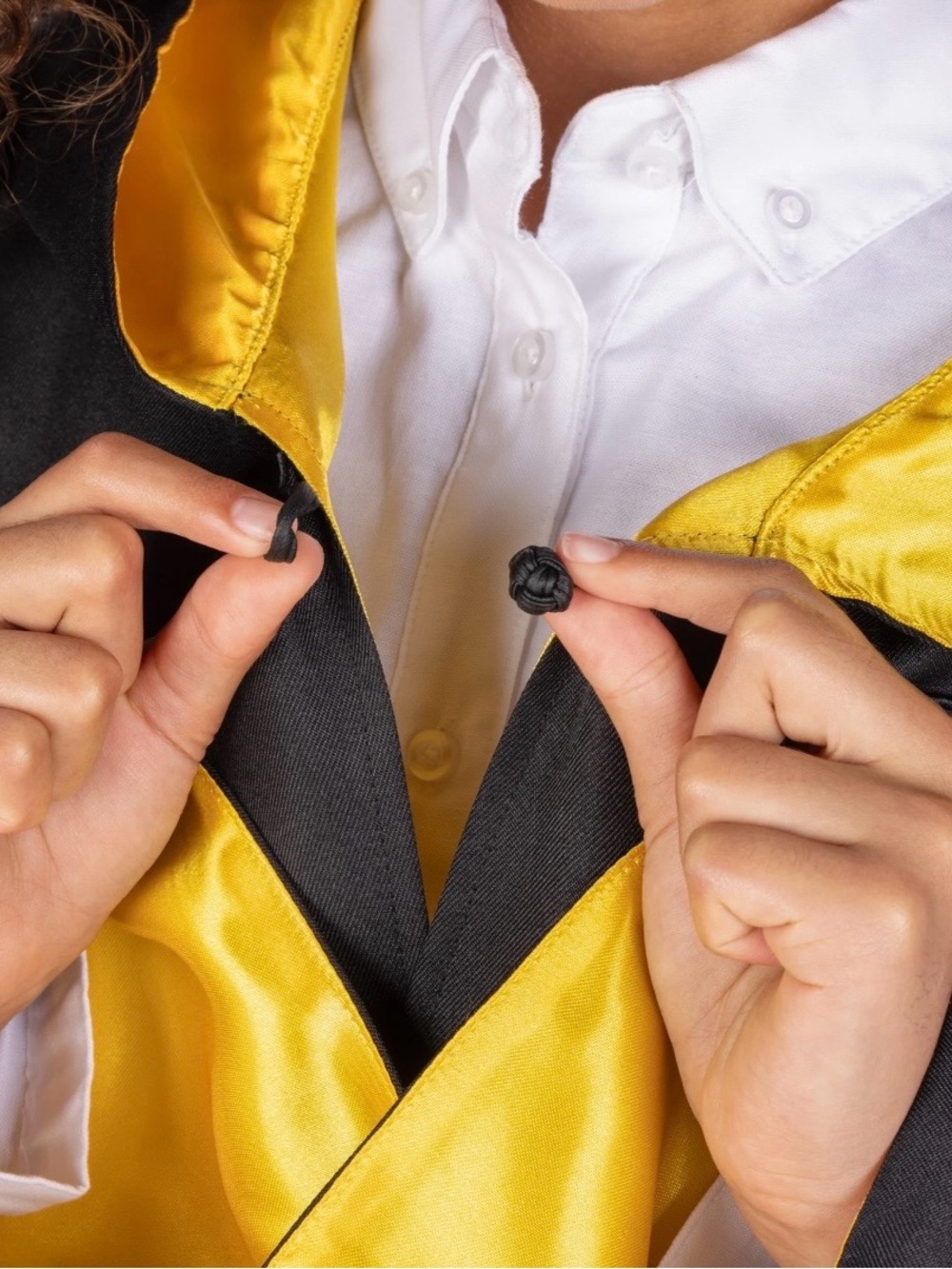 Harry Potter Kids Wizard Robe. Pick - Hufflepuff (Yellow) or Ravenclaw (Blue) - Picture 12 of 13